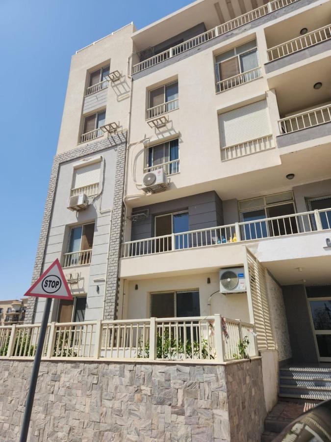 Jayd Garden Retreat: Elegant Two-bedroom Near Al-rehab *